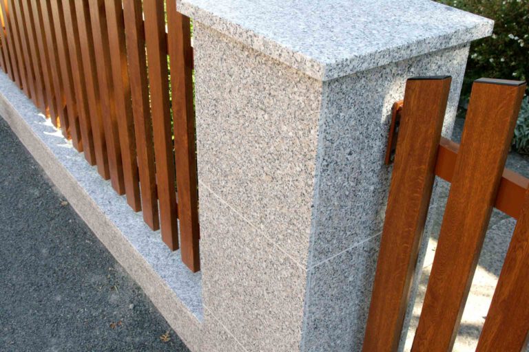 Elemente aus Naturstein für den GaLa Bau